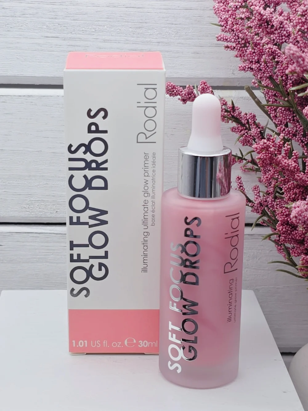 Rodial Soft Focus Glow Drops Illuminating Primer